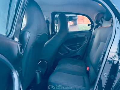 Smart ForFour 70 1.0 Brabus Syle Nero usata Massarosa