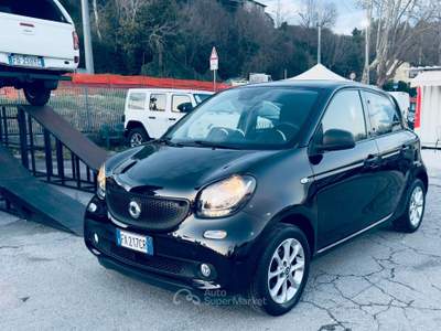 Smart ForFour 70 1.0 Brabus Syle Nero usata Massarosa