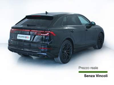 Audi Q8 Q8 SUV TDI quattro 210 kW tiptronic S line edition Tetto panoramico Nero usata Feltre