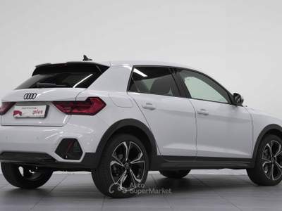 Audi A1 A1 Allstreet 1.5 TFSI Stronic Identity Contrast Bianco usata Cantù