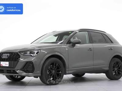 Audi Q3 1.4 TFSIe Stronic Identity Black Grigio usata Cantù