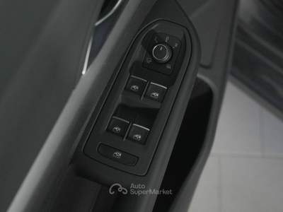Volkswagen Golf 2.0 TDI SCR LIFE 115CV | GY638GC Grigio usata Cantù