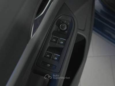 Volkswagen Golf 2.0 TDI SCR LIFE 115CV | GY384RF Blu/Azzurro usata Cantù