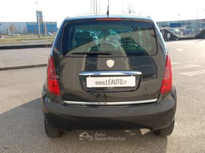 Lancia Musa 1.4 5P Tetto apribile panorama Nero usata Pordenone