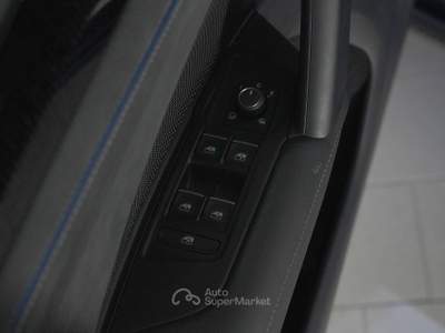 Volkswagen Tayron 1.5 TSI eHybrid  R-Line Plus DSG 204  | GY525GD usata Cantù