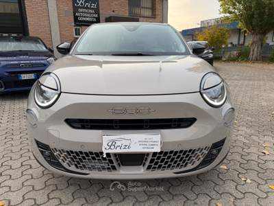 Fiat 600 Hybrid 100 CV DCT MHEV La Prima Beige usata Mercato Saraceno