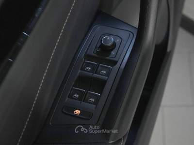 Volkswagen T-Roc - 1.5 tsi R-Line dsg 150 CV | GM968AY Grigio usata Cantù