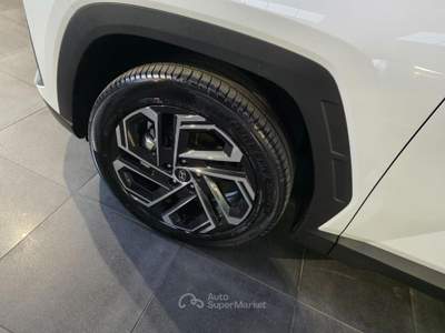 Hyundai Tucson 1.6 HEV aut. Exellence Bianco usata Pesaro