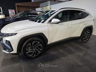 Hyundai Tucson 1.6 HEV aut. Exellence Bianco usata Pesaro