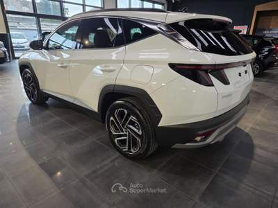 Hyundai Tucson 1.6 HEV aut. Exellence Bianco usata Pesaro