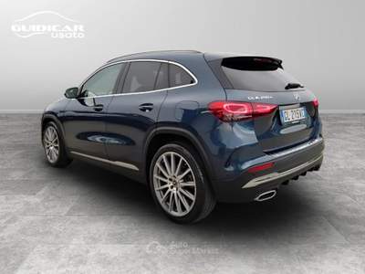 Mercedes-Benz GLA 200 D Premium 8G-DCT Blu/Azzurro usata Lucca