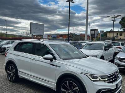 Volkswagen Tiguan 2.0 TDI 200 CV SCR FARI MATRIX DSG 4MOTION R-Line Bianco usata Scandicci