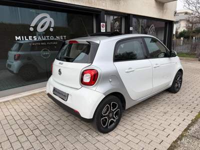 Smart ForFour 70 1.0 Panorama NEOPAT 197€/MESE GARANZIA 7 ANNI Bianco usata Rubano