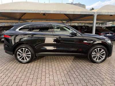 Jaguar F-Pace 2.0d i4 awd PRESTIGE PELLE TELECAMERA IVA ESPOSTA Nero usata Monza