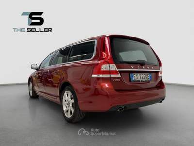 Volvo V70 2.0 d4 Summum 181cv geartronic Rosso usata Collegno