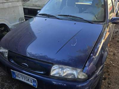 Ford Fiesta Neopatentati Blu/Azzurro usata Arezzo