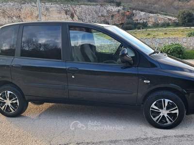 Fiat Multipla Dynamic 1.6 Natural Power Nero usata Cassano delle Murge