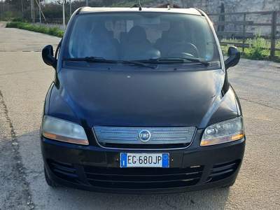 Fiat Multipla Dynamic 1.6 Natural Power Nero usata Cassano delle Murge