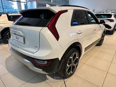 Kia Niro 1.6 GDi DCT HEV Evolution Bianco usata Castenaso