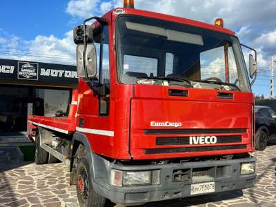 Iveco Eurocargo Carro Attrezzi patente C Rosso usata Civitavecchia