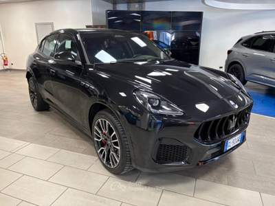 Maserati Grecale 2.0 benzina/ibrida 330cv.  4x4  Modena , Km 56.000 Nero usata Alba