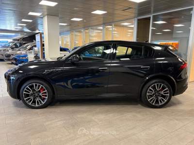 Maserati Grecale 2.0 benzina/ibrida 330cv.  4x4  Modena , Km 56.000 Nero usata Alba