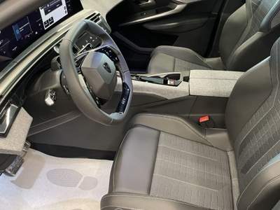 Peugeot 3008 1.2 Hybrid 145 e-DCS6 GT Pack Plus KM0 MY26 Bianco usata Alcamo