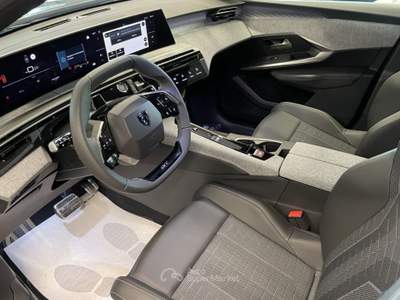 Peugeot 3008 1.2 Hybrid 145 e-DCS6 GT Pack Plus KM0 MY26 Bianco usata Alcamo