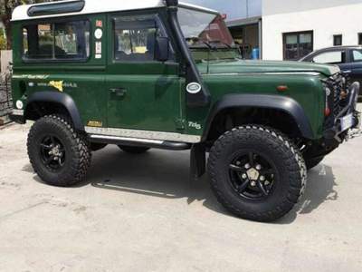 Land Rover Defender Vendo Defender 90 td5 Verde usata Giarre