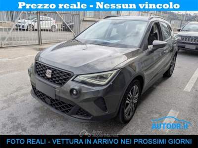Seat Arona 1.0 TGI Style Fari  FULL LED, Full Link, Cerchi 17 Grigio usata Monte San Giusto
