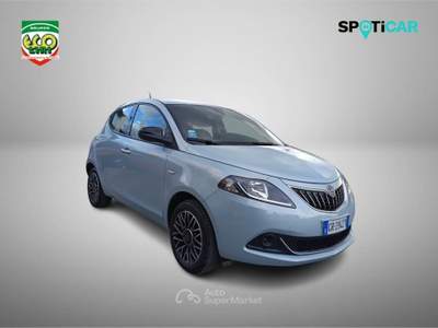 Lancia Ypsilon 1.0 FireFly 5 porte S&S Hybrid Platino Blu/Azzurro usata Cassino
