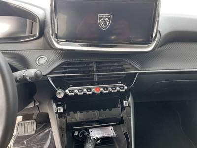 Peugeot 208 208 5P - ALLURE Hybrid 100 E-DCS6 Bianco usata Tradate