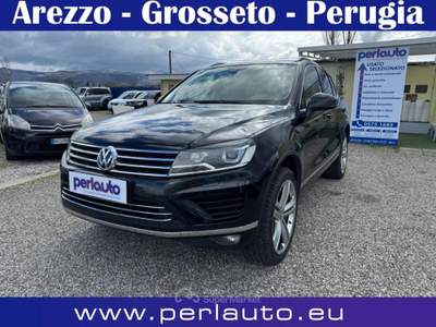 Volkswagen Touareg 3.0 TDI 262 CV tip. BMT Terrain Tech Executive Nero usata Arezzo
