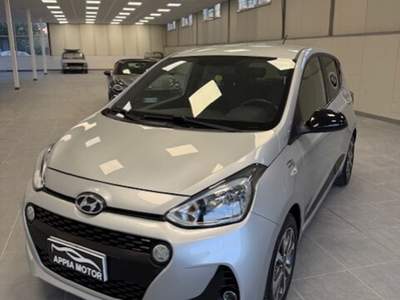 Hyundai i10 HYUNDAI I10 Grigio usata Giugliano in Campania
