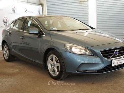 Volvo V40 D2 1.6 Kinetic Blu/Azzurro usata Quartu Sant'Elena