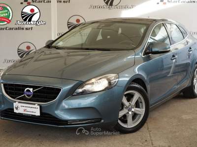 Volvo V40 D2 1.6 Kinetic Blu/Azzurro usata Quartu Sant'Elena