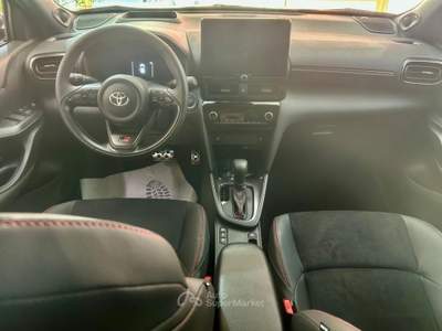 Toyota Yaris Cross 1.5 Hybrid 130 CV 5p. E-CVT GR SPORT Blu/Azzurro usata Melegnano