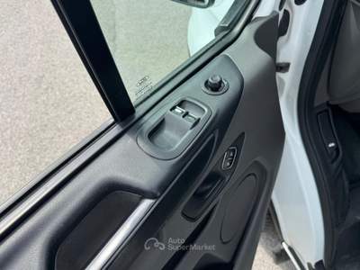 Ford Transit Custom 2.0TDCi 105CV 280 L1H1 Entry Bianco usata San Giuseppe Vesuviano