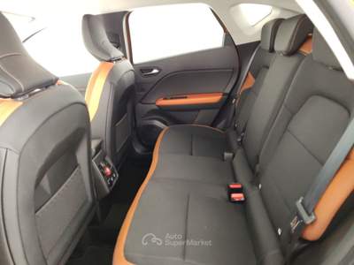 Renault Captur 1.6 PHEV E-TECH 160cv INTENS Arancione usata Massa