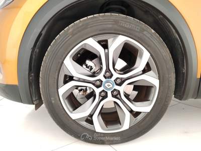 Renault Captur 1.6 PHEV E-TECH 160cv INTENS Arancione usata Massa