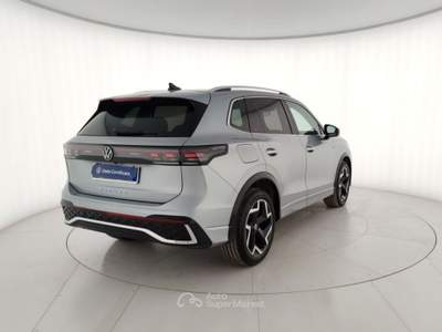 Volkswagen Tiguan 2.0 TDI 110KW SCR R-Line DSG Grigio usata Massa