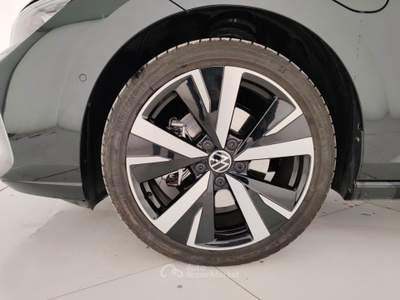 Volkswagen Golf 1.5 TSI eHybrid Edition Plus DSG Nero usata Massa