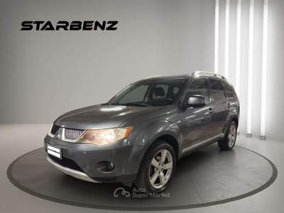 Mitsubishi Outlander Outlander 2.2 Instyle 7p 4x4 Grigio usata Torbole Casaglia