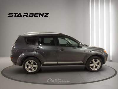 Mitsubishi Outlander Outlander 2.2 Instyle 7p 4x4 Grigio usata Torbole Casaglia