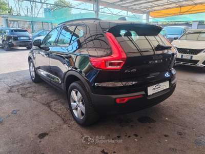 Volvo XC40 XC40 1.5 t2 Momentum Core auto my21 Nero usata Milano