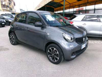 Smart ForFour FORFOUR II 1.0 BENZINA 71cv E6 PRIME MANUALE 104KM Grigio usata Giugliano in Campania