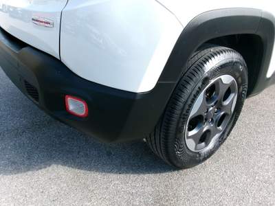 Jeep Renegade 1.4 T-JET 120CV E6 120CV E6 LONGITUDE GPL DI SERIE Bianco usata Giugliano in Campania