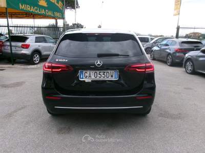 Mercedes-Benz Classe B B160 1.5 95CV D SPORT PLUS NAVI/PDC/CAMERA/LED Nero usata Giugliano in Campania