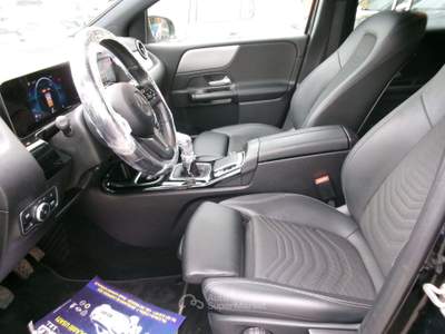 Mercedes-Benz Classe B B160 1.5 95CV D SPORT PLUS NAVI/PDC/CAMERA/LED Nero usata Giugliano in Campania