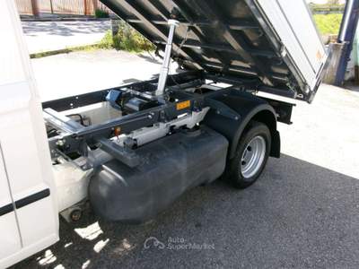 Piaggio Porter NP6 1.5 106CV GPL DI SERIE MAXXI RIBALTABILE TRILATERALE CUCINI Bianco usata Giugliano in Campania